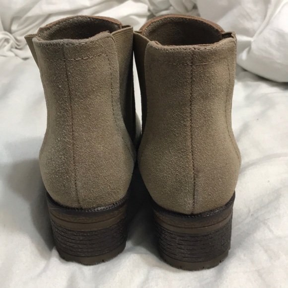 Brown booties from Spain! Like new - Picture 5 of 6